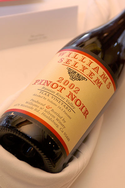 2002 Pinot Noir Williams Selyem wine bottle