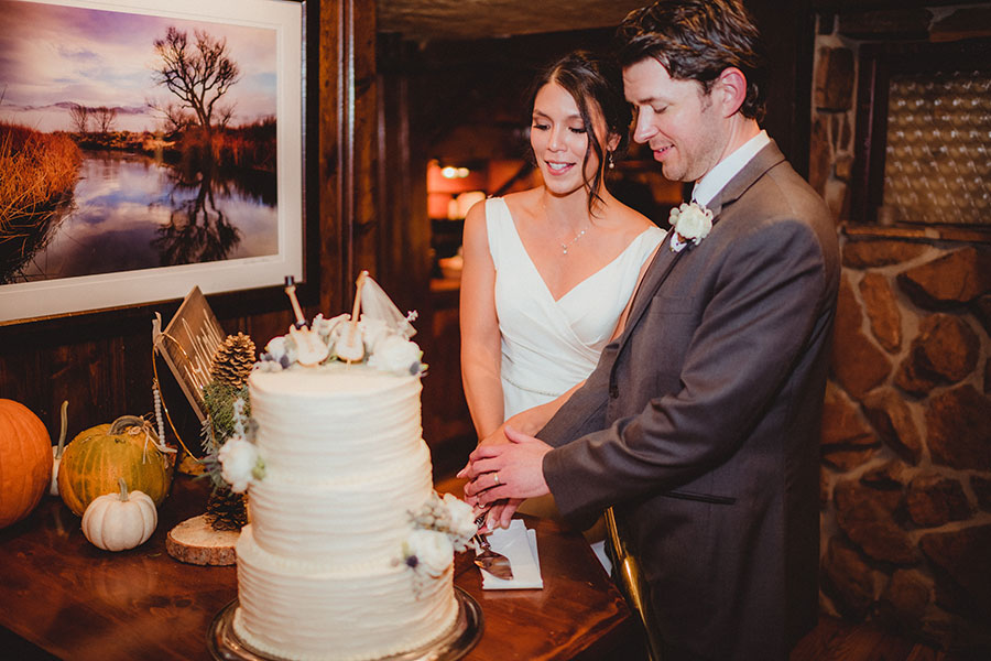 The Greenbriar Inn Wedding: Emily & Jesse | Cake